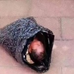 Китаянка почте отправила своего новорожденного ребенка в приют