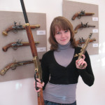 Под дулом оружейного искусства. В Сенненском краеведческом музеи продают оружие!